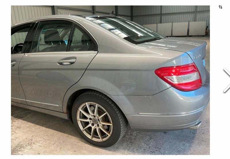 Gebraucht Mercedes C220 170 PS (125 kW) 2010 Grau Limousine