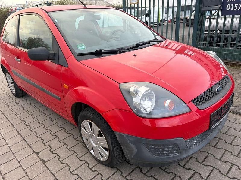 Gebraucht Ford Fiesta Ambiente 69 PS (50 kW) 2007 Rot Kleinwagen