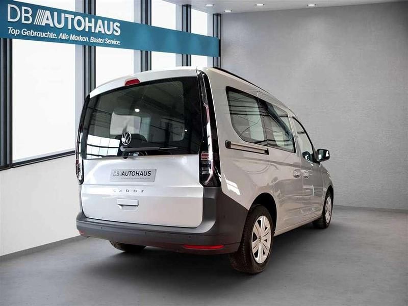 Gebraucht VW Caddy 102 PS (75 kW) 2023 Silber Van / Kleinbus
