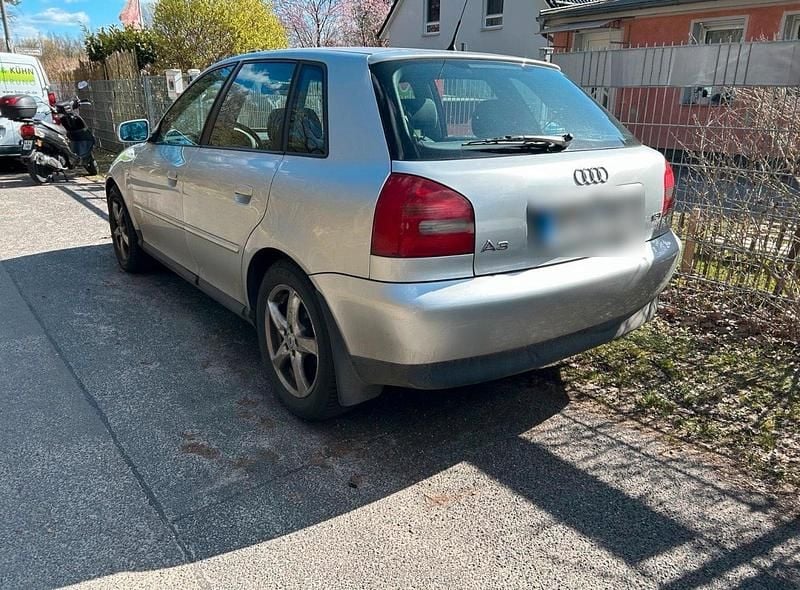 Usata Audi A3 150 CV (110 kW) 2000 Argento Utilitaria