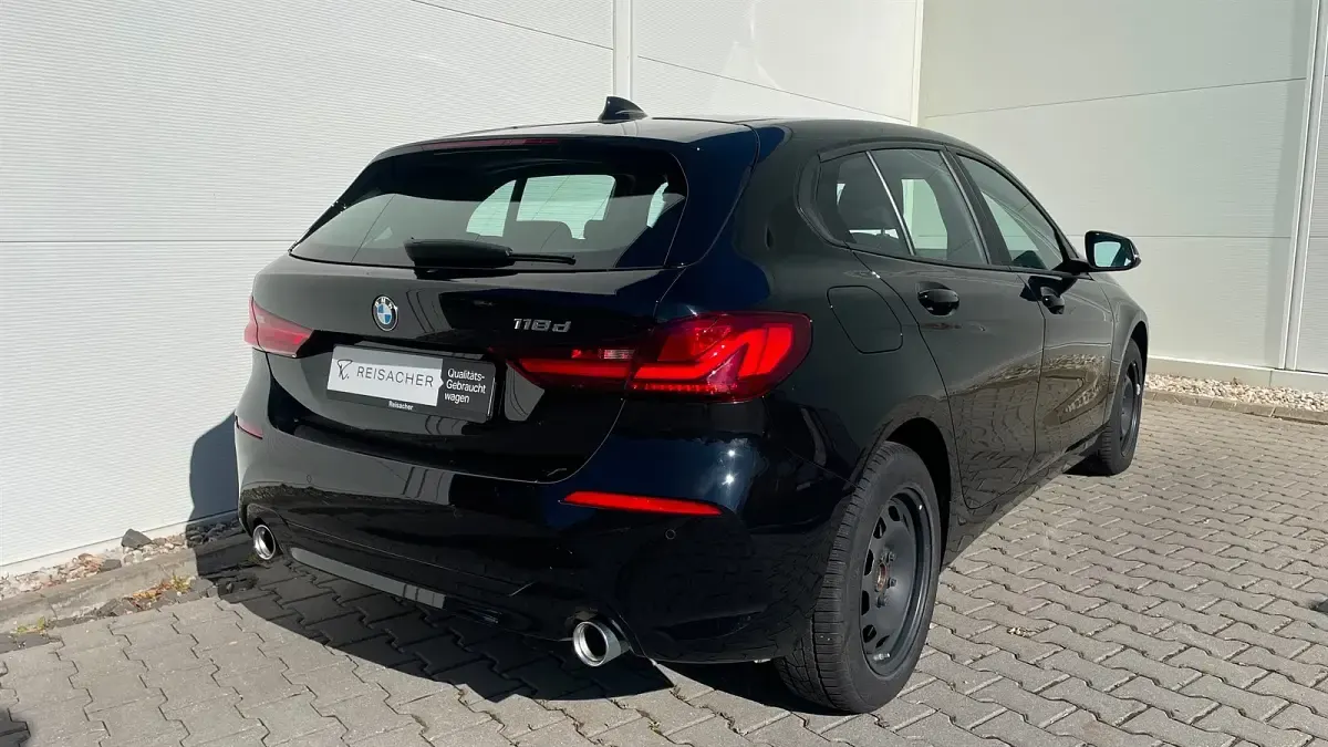 Gebraucht BMW 118 Advantage 150 PS (110 kW) 2023 Schwarz uni Kleinwagen