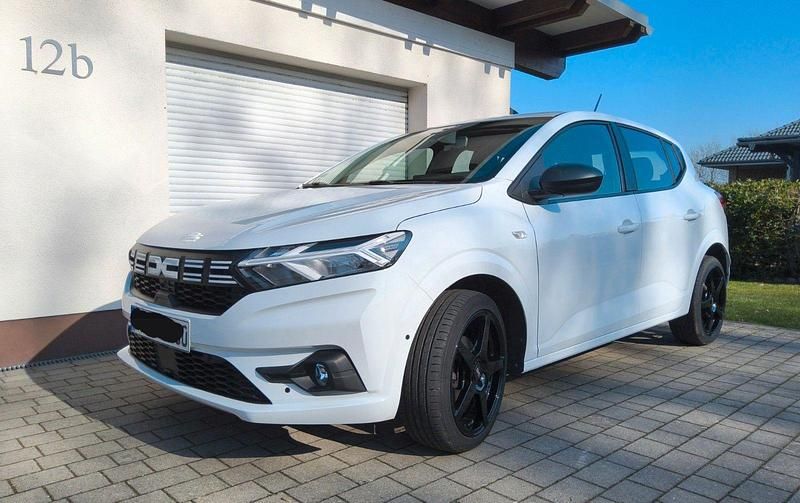 Gebraucht Dacia Sandero Expression 91 PS (66 kW) 2023 Weiß Limousine