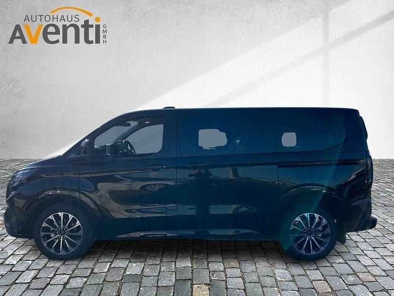 Neu Ford Tourneo Titanium 170 PS (125 kW) 2026 Schwarz Van / Kleinbus