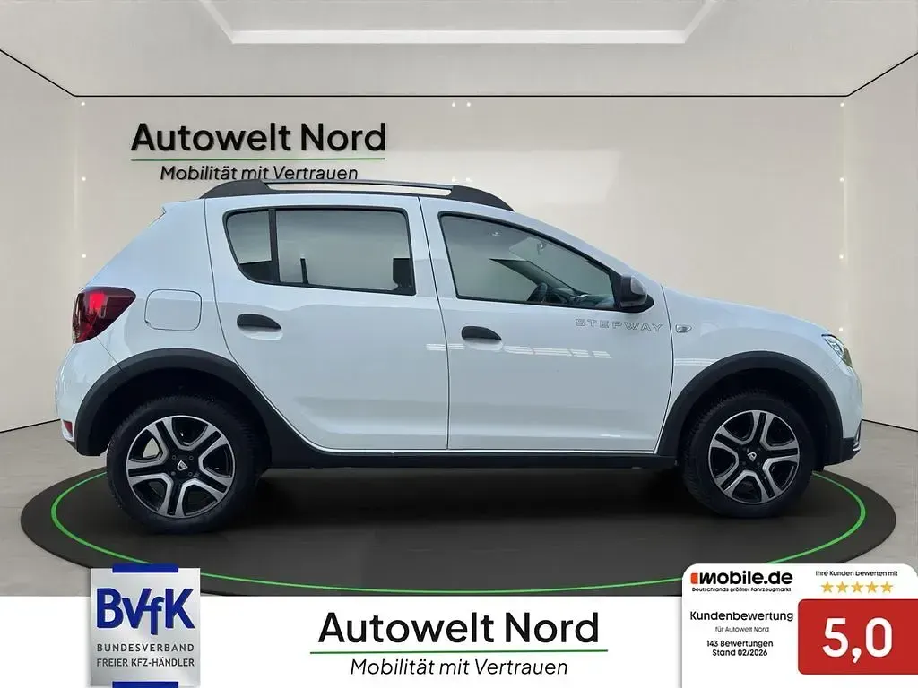 Gebraucht Dacia Sandero Essentiel 73 PS (53 kW) 2019 Gletscherweiss Limousine
