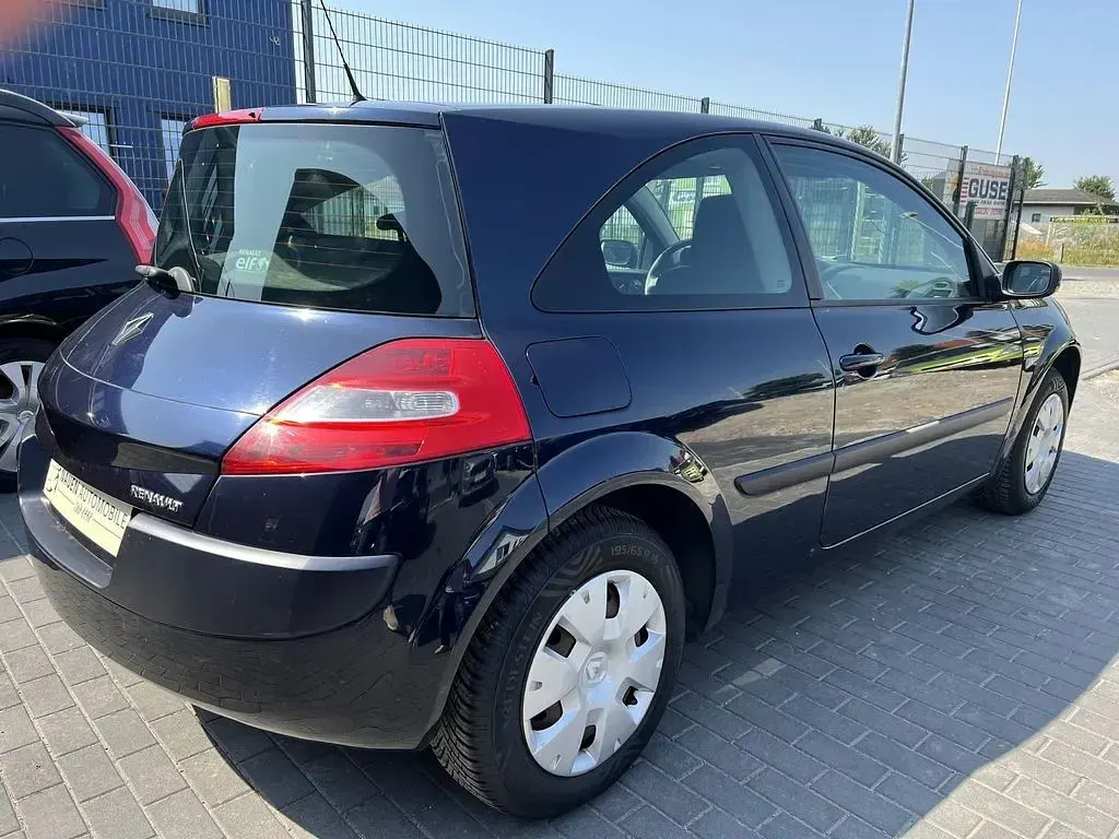 Gebraucht Renault Mégane Avantage 111 PS (81 kW) 2008 Nachtblau (metallic) Kleinwagen