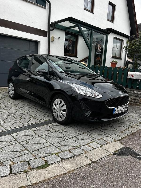 Schwarz Gebraucht 2020 Ford Fiesta Kleinwagen | 9.297 € (Fairer Preis) - Bild 1/4