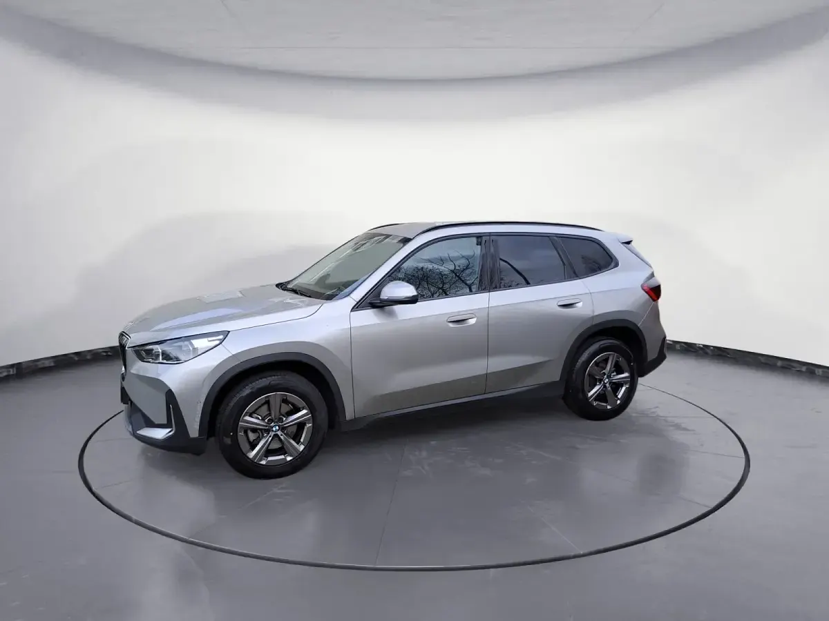 Gebraucht BMW X1 Efficient Dynamics 136 PS (100 kW) 2024 Silber SUV
