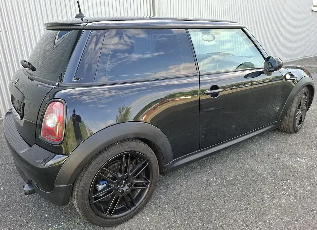 Gebraucht Mini ONE 95 PS (69 kW) 2010 Schwarz Kleinwagen