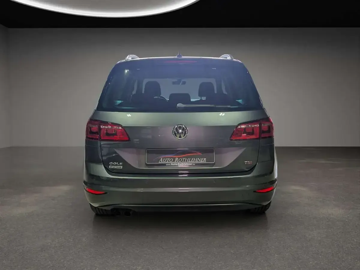 Gebraucht VW Golf Sportsvan Highline 150 PS (110 kW) 2017 Indiumgrau metallic Van / Kleinbus