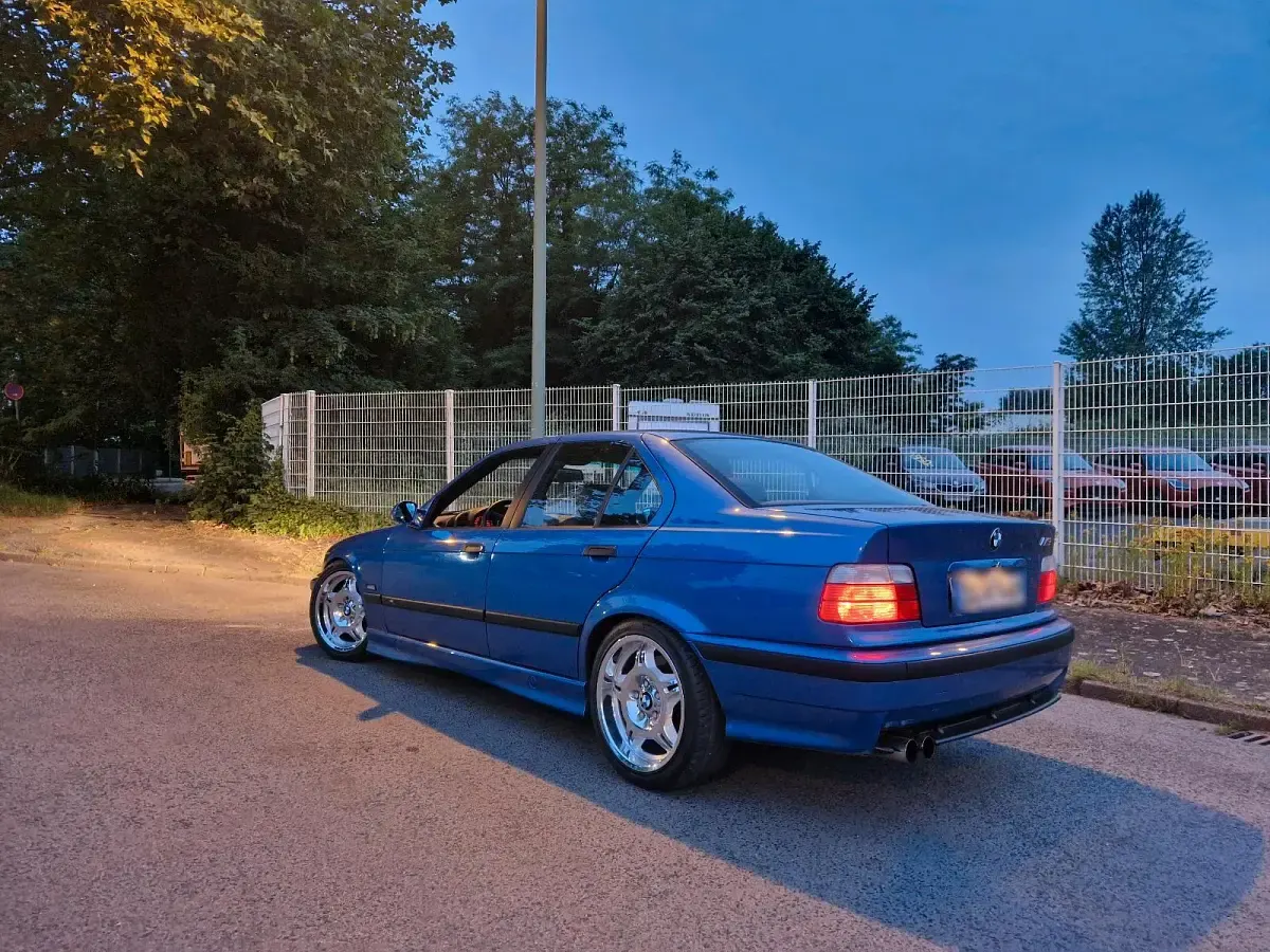 Gebraucht BMW M3 321 PS (236 kW) 1995 Blau Limousine