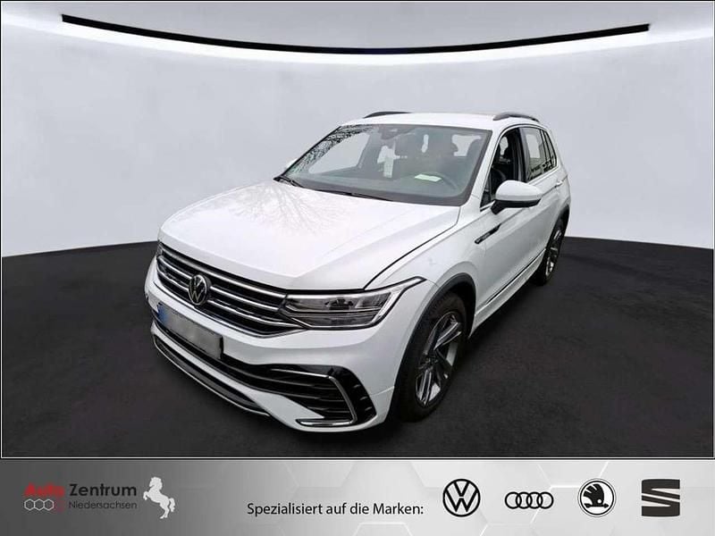Gebraucht VW Tiguan R-line 150 PS (110 kW) 2024 Pure white SUV