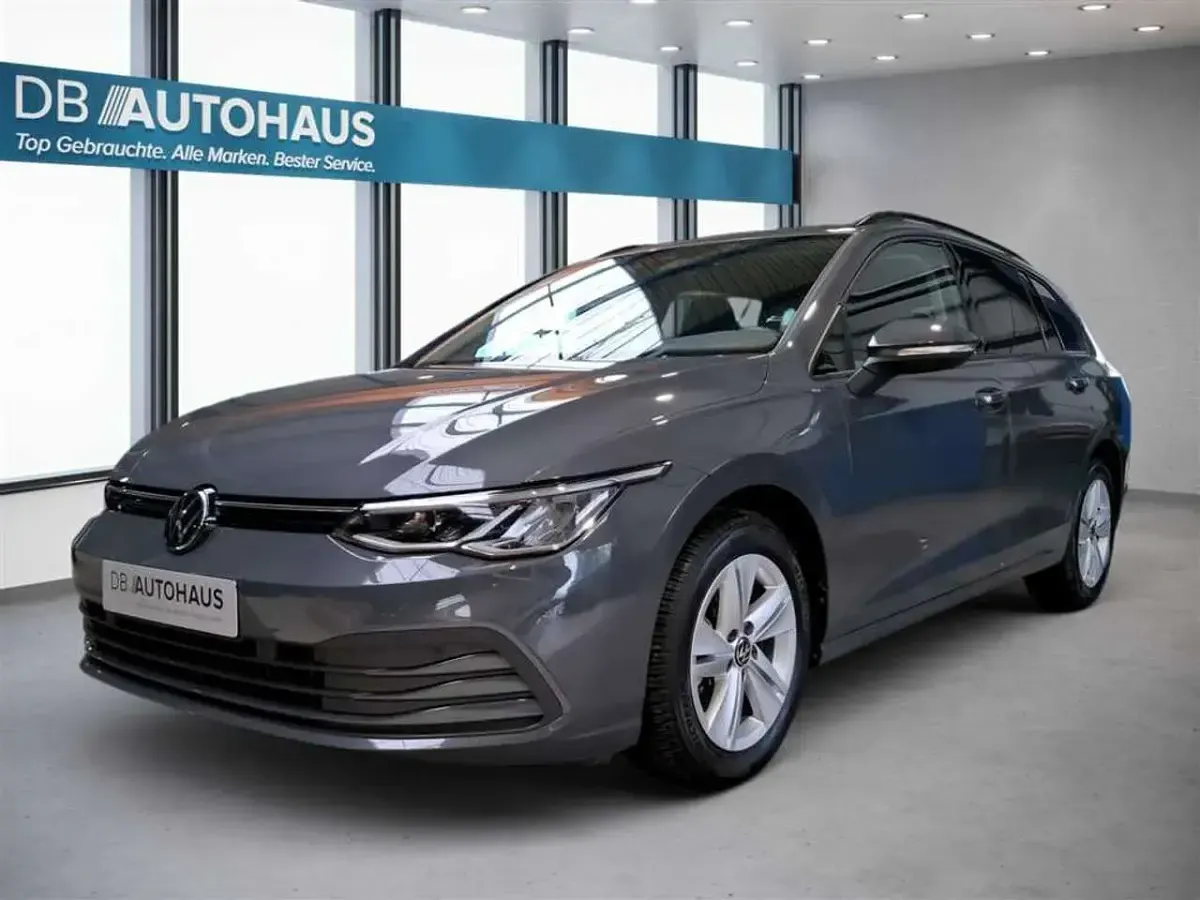 Gebraucht VW Golf VIII Life 110 PS (80 kW) 2024 Kombi