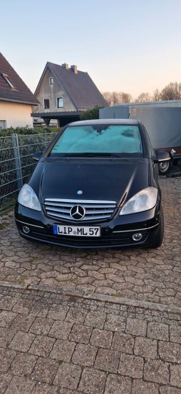 Schwarz Gebraucht 2007 Mercedes A150 Elegance Van / Kleinbus | 2.999 € (Fairer Preis) - Bild 1/4