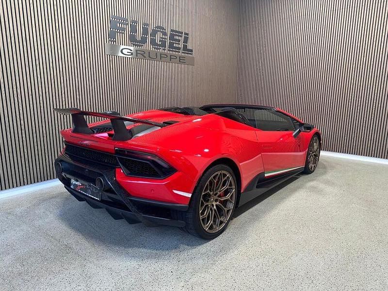 Gebraucht Lamborghini Huracán 639 PS (469 kW) 2018 Rosso mars Cabrio