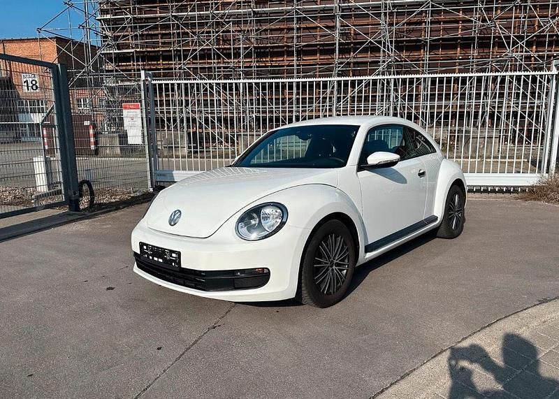 Usata VW Beetle 77 CV (56 kW) 2014 Bianco Utilitaria