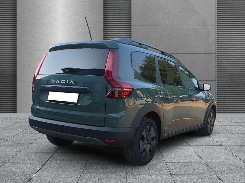 Neu Dacia Jogger Expression 110 PS (80 kW) 2025 Safarigrüngrau Van / Kleinbus