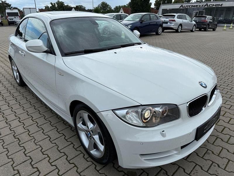 Gebraucht BMW 120 Performance 170 PS (125 kW) 2010 Weiß Kleinwagen