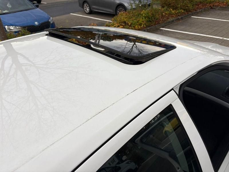 Gebraucht Skoda Octavia Elegance 160 PS (117 kW) 2011 Weiß Limousine