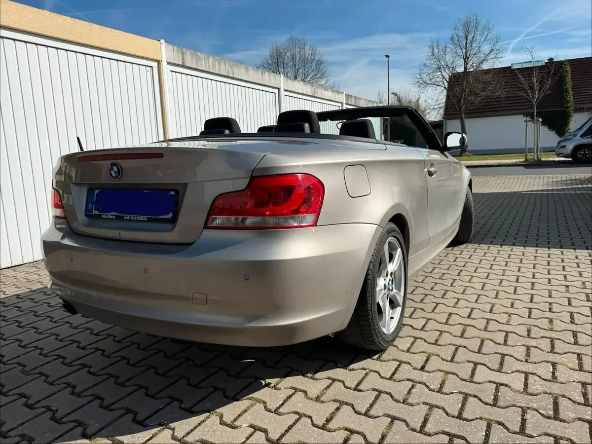 Occasion BMW 118 Cabriolet 143 ch (105 kW) 2012 Argent Cabriolet