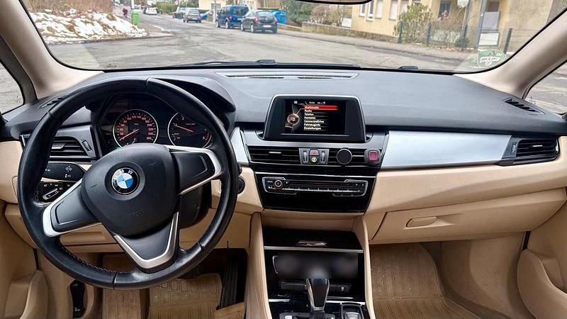 Gebraucht BMW 218 150 PS (110 kW) 2015 Blau Kombi