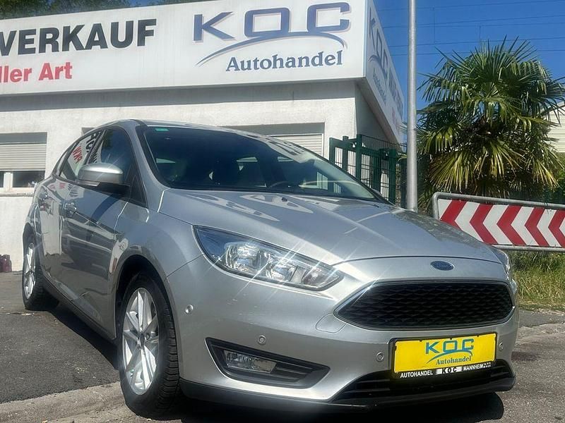 Polarsilber metallic Gebraucht 2017 Ford Focus Business Edition Limousine | 6.900 € (Guter Preis) - Bild 1/4