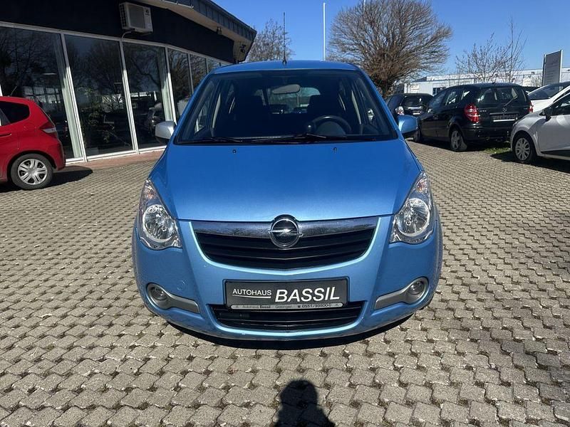 Gebraucht Opel Agila Edition 68 PS (50 kW) 2012 Blau Kleinwagen