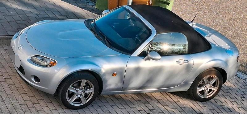 Second-hand Mazda MX5 126 CP (92 kW) 2006 Gri Cabrio