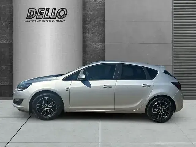 Gebraucht Opel Astra Energy 140 PS (102 kW) 2014 Grau Limousine