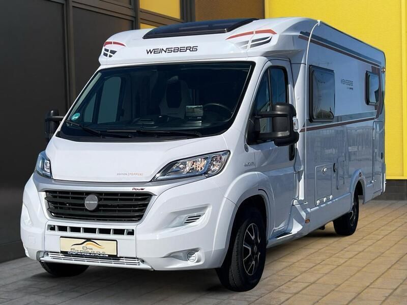 Weiß metallic Gebraucht 2020 Weinsberg CaraCompact Van | 58.990 € - Bild 1/4