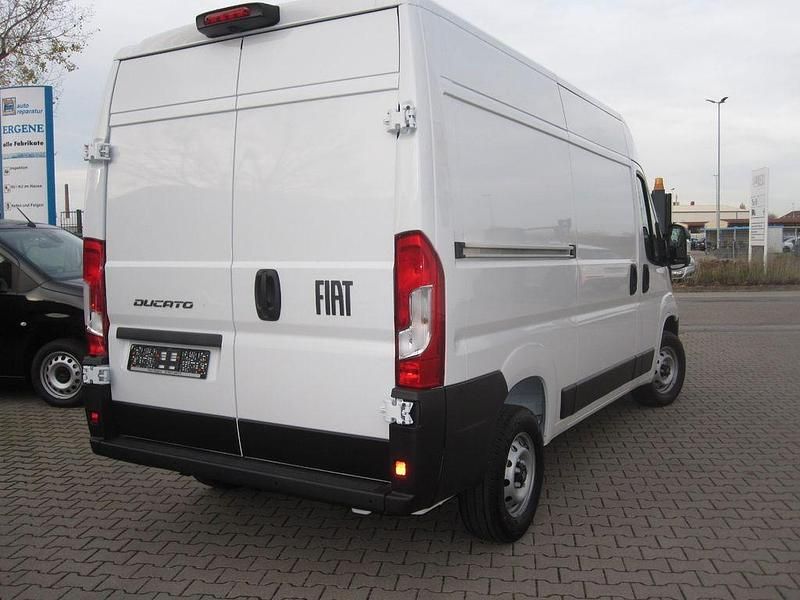 Neu Fiat Ducato 140 PS (102 kW) 2025 Colore esterno (weiss (pastell Van