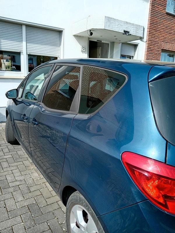 Gebraucht Opel Meriva 95 PS (69 kW) 2013 Blau Van / Kleinbus