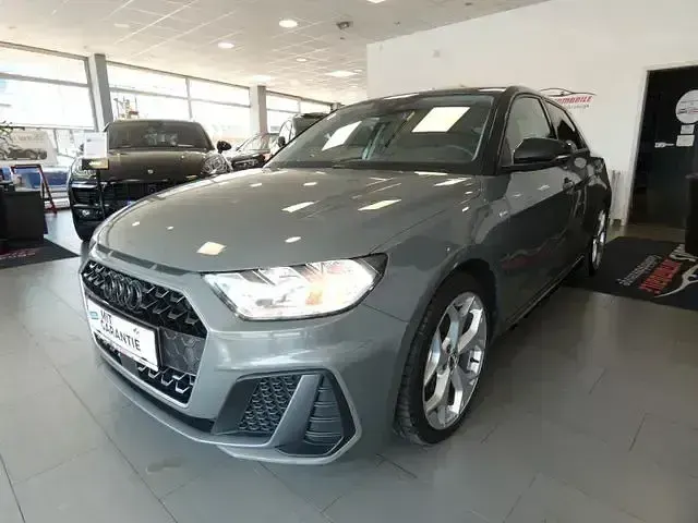 Gebraucht Audi A1 Sportback S-Line 116 PS (85 kW) 2019 Grau Kleinwagen