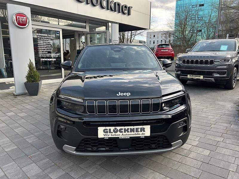 Neu Jeep Avenger Summit 114 kW (156 PS) 2026 Schwarz SUV