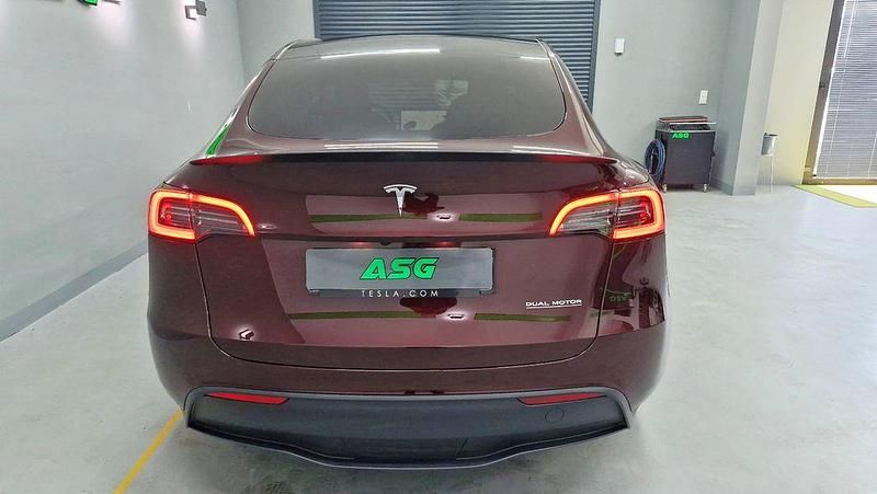 Usado Tesla Model Y Performance 392 kW (534 CV) 2024 Rojo SUV
