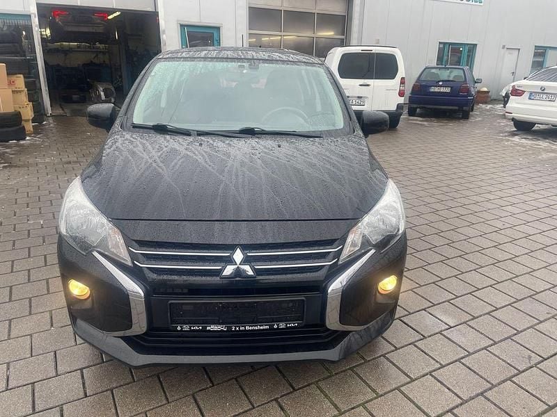 Schwarz Gebraucht 2021 Mitsubishi Space Star Spirit Limousine | 7.999 € (Superpreis) - Bild 1/4
