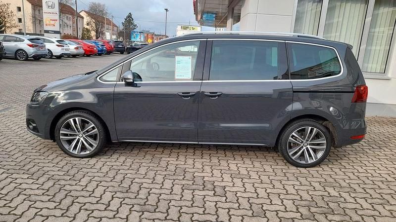 Gebraucht Seat Alhambra FR-Line 150 PS (110 kW) 2022 Grau Van / Kleinbus
