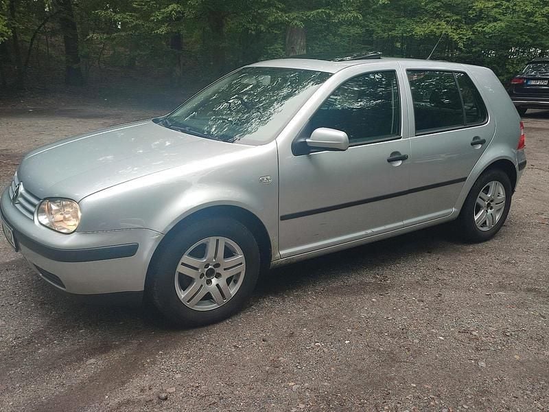Silber Gebraucht 2003 VW Golf IV Ocean Limousine | 1.499 € (Guter Preis) - Bild 1/4