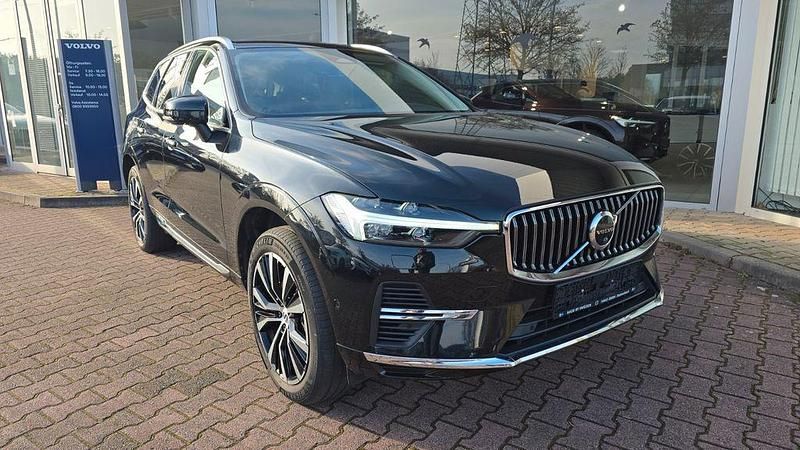 Schwarz Gebraucht 2022 Volvo XC60 Plus SUV | 44.900 € (Teuer) - Bild 1/4