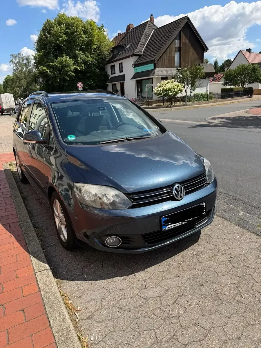 Gebraucht VW Golf Plus Cross 105 PS (77 kW) 2011 Blau Limousine
