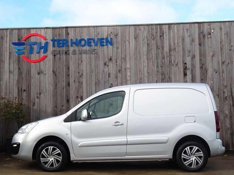 Silber Gebraucht 2017 Citroën Berlingo Van / Kleinbus | 7.400 € (Fairer Preis) - Bild 1/4