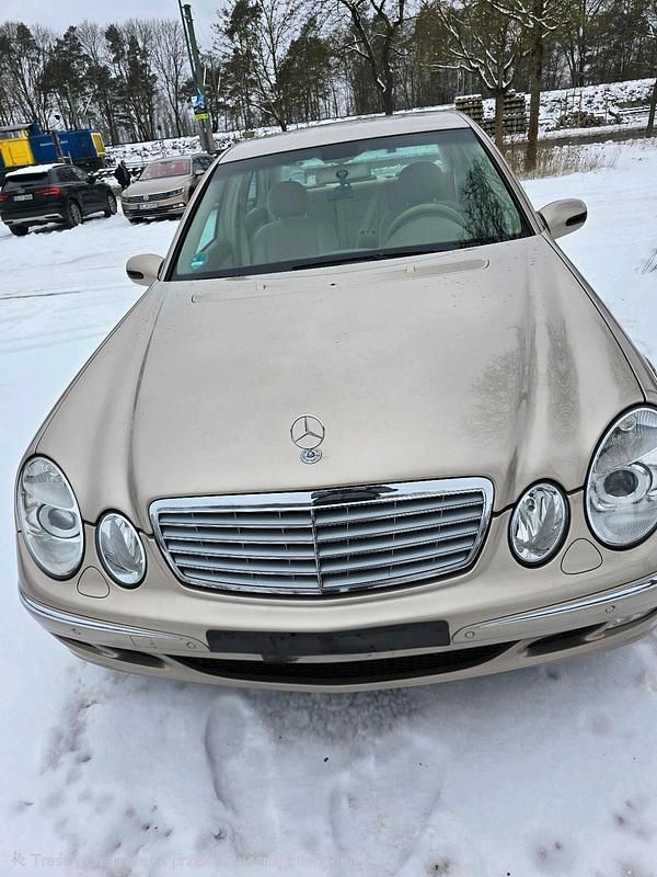 Gebraucht Mercedes E200 163 PS (119 kW) 2004 Gelb Limousine