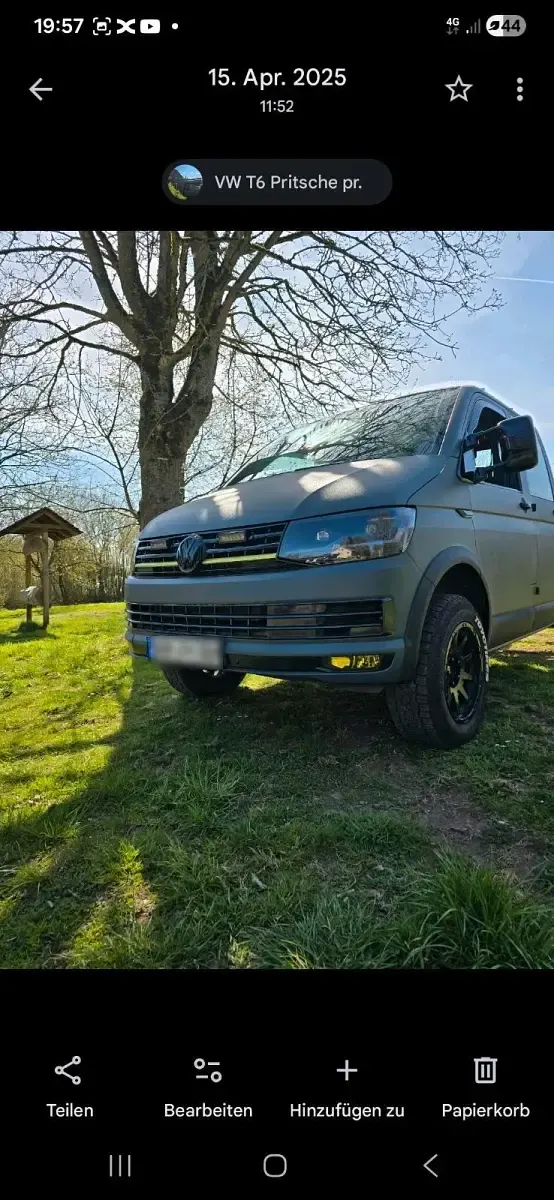 Gebraucht VW Multivan 150 PS (110 kW) 2017 Grau Van / Kleinbus