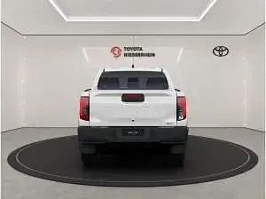 Neu Toyota HiLux 144 kW (196 PS) 2026 Weiß (bev duty elektromotor / 59,2kwh allradantrieb) Pickup