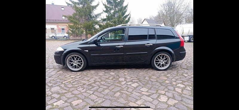 Schwarz Gebraucht 2007 Renault Mégane II Kombi | 3.700 € (Etwas zu teuer) - Bild 1/4