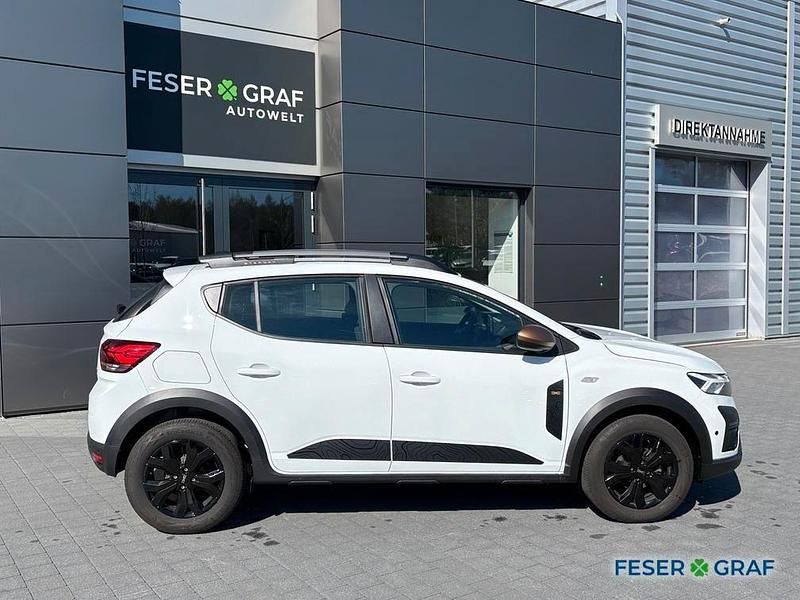 Gebraucht Dacia Sandero Extreme 101 PS (74 kW) 2024 Weiß Limousine