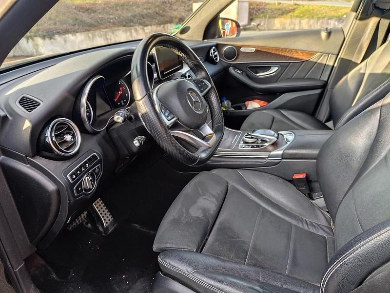 Gebraucht Mercedes GLC250 204 PS (150 kW) 2016 Schwarz SUV
