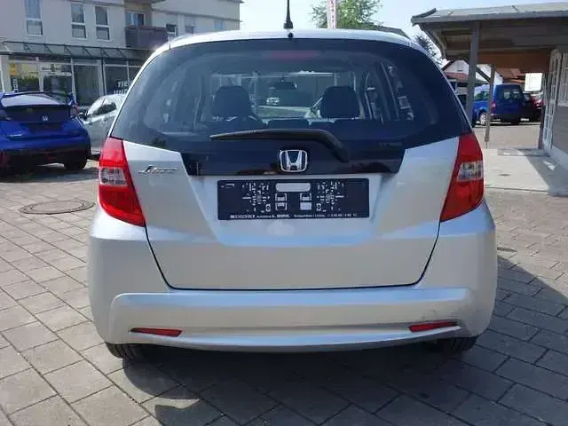 Gebraucht Honda Jazz S 90 PS (66 kW) 2011 Grau Kleinwagen