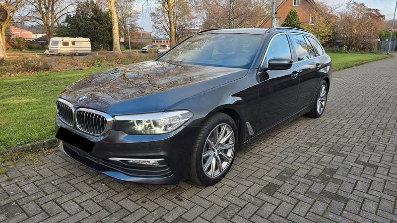 Gebraucht BMW 530 Sport Line 265 PS (194 kW) 2017 Grau Kombi