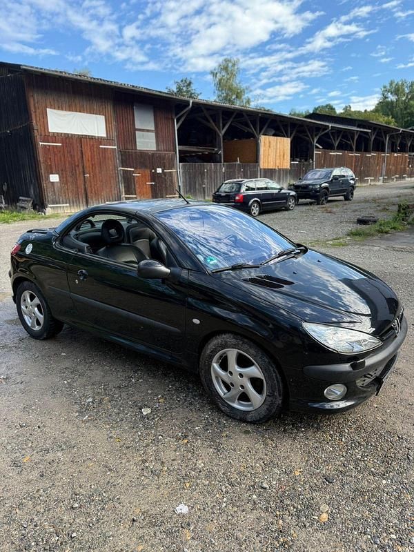 Schwarz Gebraucht 2002 Peugeot 206 CC Cabrio | 600 € (Superpreis) - Bild 1/4