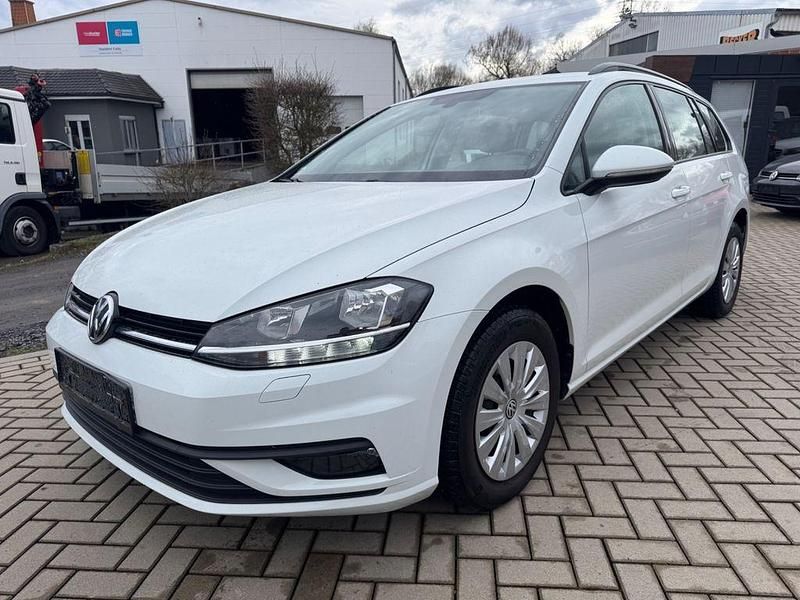 Gebraucht VW Golf VII 116 PS (85 kW) 2019 Weiß Kombi